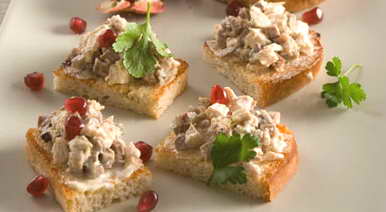 Рецепт: Канапе с индейкой и говяжьим языком